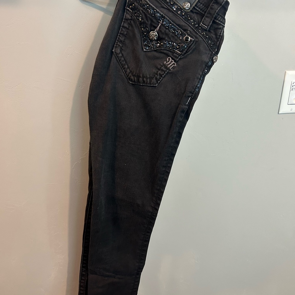 Miss Me Signature Black Skinny Jeans with Beaded Pocket Detail - Picture 3 of 4